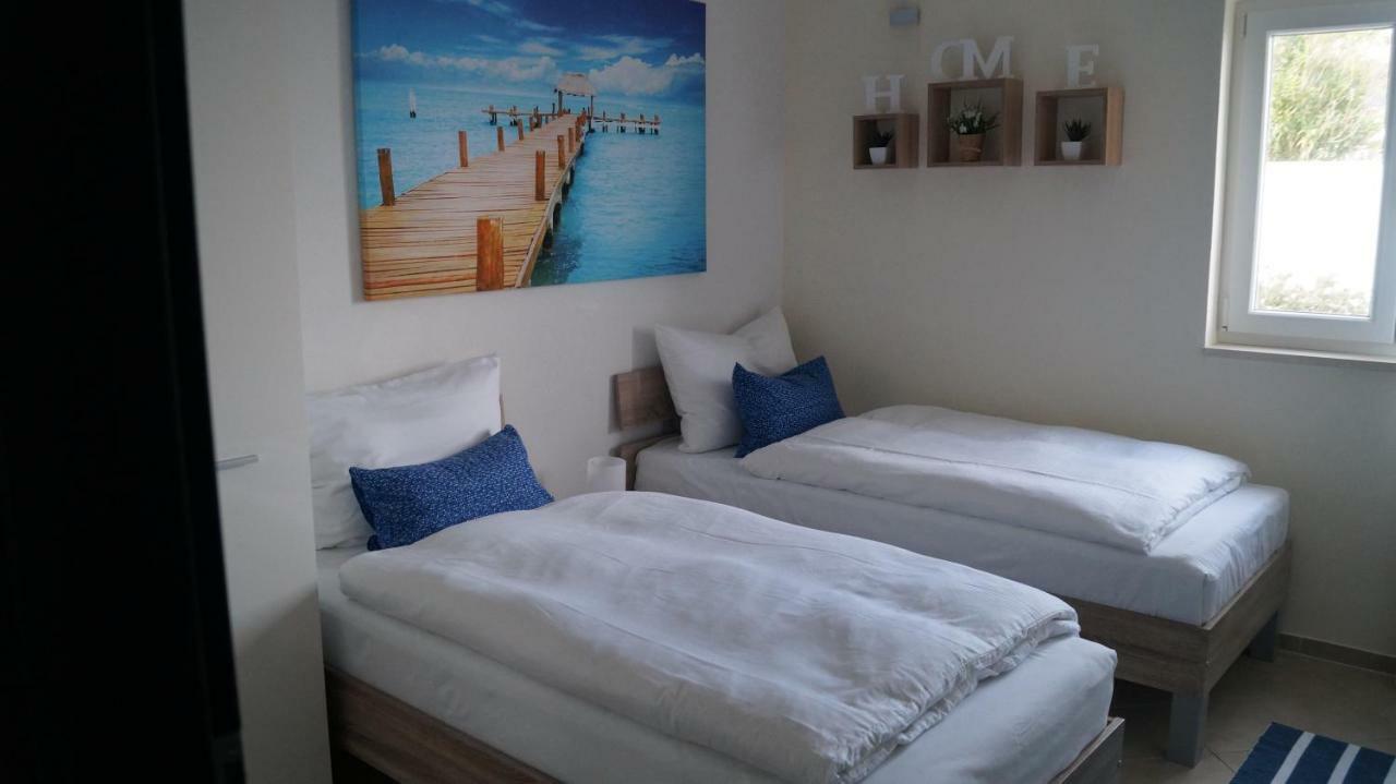 Schoenes Ferienhaus Direkt Am Meer สโตมอร์สกา ภายนอก รูปภาพ
